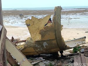 Heboh Benda Mirip Puing Pesawat Ditemukan di Natuna
