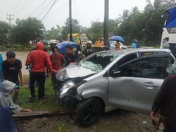 Nahas Sekeluarga Mudik Nataru Kecelakaan Mobil di Pinrang-1 Orang Tewas