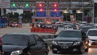 Uji Coba Tol Becakayu di Exit Margajaya Ada Penumpukan, Kenapa?