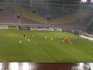 Gol Persib di Menit Akhir Patahkan Asa Persikabo Raih Kemenangan Gol Persib di Menit Akhir Patahkan Asa Persikabo Raih Kemenangan