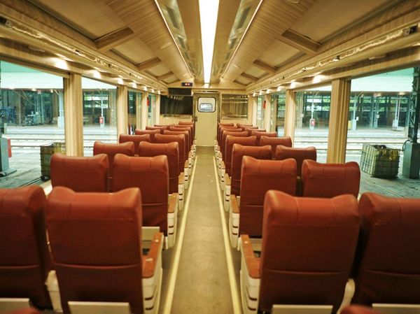 Potret Mewahnya Kereta Panoramic Bak di Eropa, Sudah Bisa Dijajal Lho!