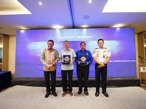 TransJ Beri Penghargaan ke Operator-Sopir Paling Aman hingga Inovatif