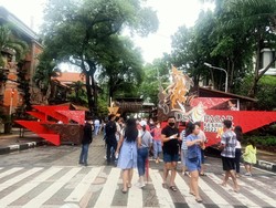 Cuaca Tak Bersahabat, Acara Musik Denfest Dipindah ke Gedung DNA