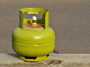 ESDM Sebut LPG 3 Kg Bakal Tak Dijual Lewat Pengecer, Pertamina Buka Suara ESDM Sebut LPG 3 Kg Bakal Tak Dijual Lewat Pengecer, Pertamina Buka Suara