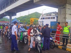 H-1 Natal, Arus Kendaraan di Pelabuhan Padangbai Masih Landai