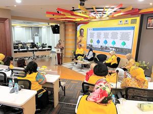 Airin Dorong Kaum Perempuan Ikut Berkontribusi pada Kemajuan Negara