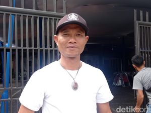 Mata Awas Nurzaman Amankan Gereja di Bandung Jelang Natal Mata Awas Nurzaman Amankan Gereja di Bandung Jelang Natal