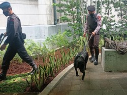 Jelang Misa Natal, Gegana-Anjing Pelacak Sterilisasi Gereja Katedral Jakarta