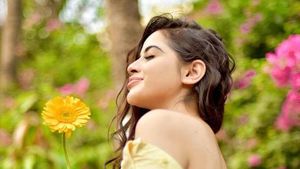 Urfi Javed, Artis India yang Dihujat Gegara Terlalu Seksi