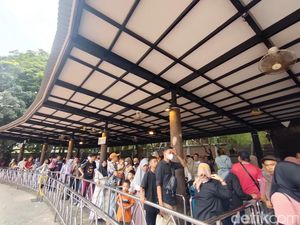 Dufan Ramai Diserbu Pengunjung, Sejumlah Wahana Permainan Antre Panjang Dufan Ramai Diserbu Pengunjung, Sejumlah Wahana Permainan Antre Panjang