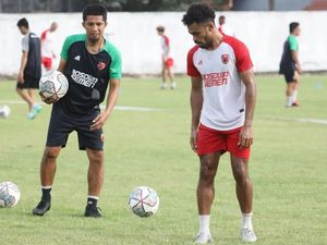 Tatap Putaran Kedua Liga 1, Asisten Pelatih PSM Fokus Jaga Kekompakan Tatap Putaran Kedua Liga 1, Asisten Pelatih PSM Fokus Jaga Kekompakan