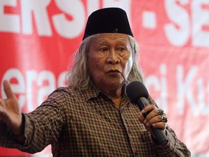 11 Penyebab Pembuluh Darah Pecah di Otak, Dialami Ridwan Saidi Sebelum Meninggal 11 Penyebab Pembuluh Darah Pecah di Otak, Dialami Ridwan Saidi Sebelum Meninggal