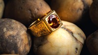Larangan Memakai Cincin di Jari Tengah bagi Pria Muslim