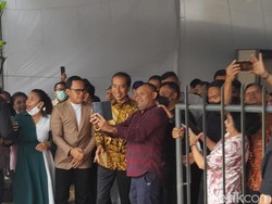 Gereja Katedral Bogor Anggap Kunjungan Jokowi Hadiah Natal yang Indah