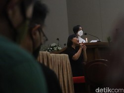 Fransiska, Penyambung Pesan Bagi Jemaat Tunarungu di Gereja Katedral