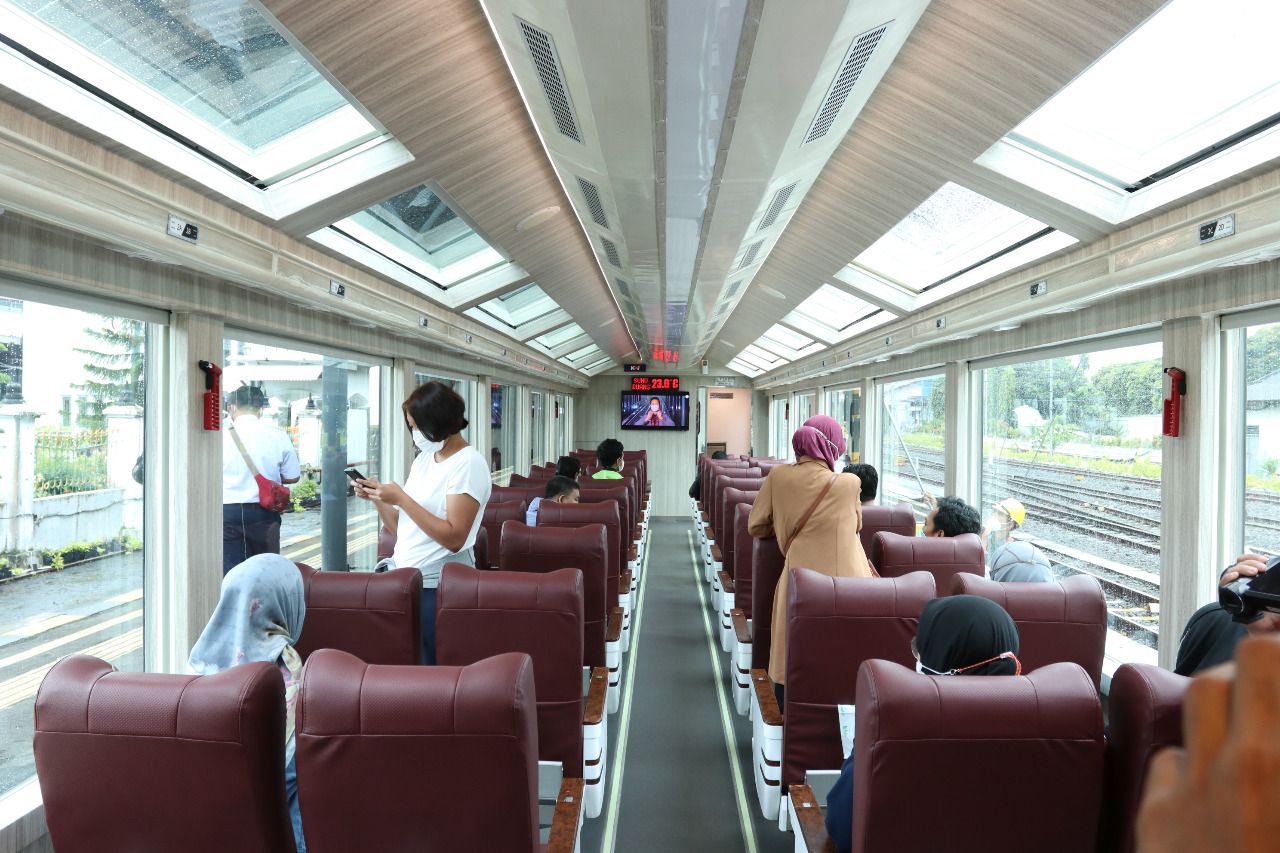 Kereta Panoramic rute Jogja-Gambir. Foto diunggah pada Minggu (25/12/2022).