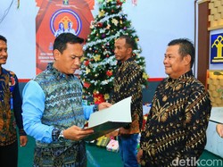 Meski Penuh Keterbatasan, Napi Lapas Banyuwangi Khidmat Natalan di Tahanan