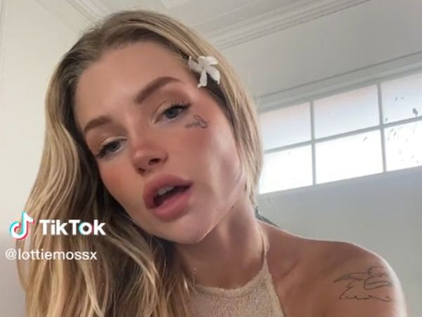 8 Foto Model Seksi Liburan di Bali, Tiba-tiba Bikin Tato di Wajah Saat Mabuk