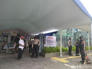 Suasana Misa Natal di Gereja Katedral Jakarta