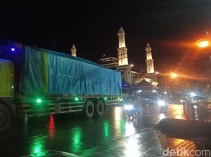 Ada Perbaikan Jembatan Juwana Pati, Kendaraan di Pantura Antre 4 Km Ada Perbaikan Jembatan Juwana Pati, Kendaraan di Pantura Antre 4 Km