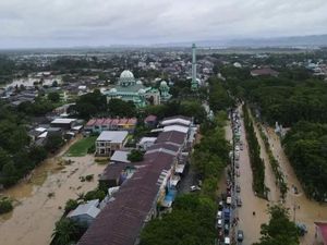 Update Banjir Maros di 4 Kecamatan Terparah: 9.000 KK Terdampak, 2 Tewas Update Banjir Maros di 4 Kecamatan Terparah: 9.000 KK Terdampak, 2 Tewas