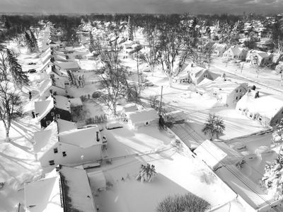 Kota New York Tertimbun Badai Salju saat Natal