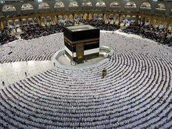 Kabar Kebalikan Paket Haji di Saudi Turun tapi di RI Naik Tinggi