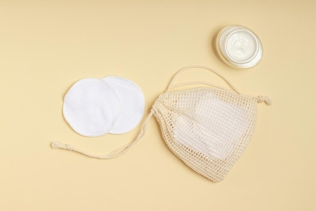 cleansing balm dan kapas pembersih makeup