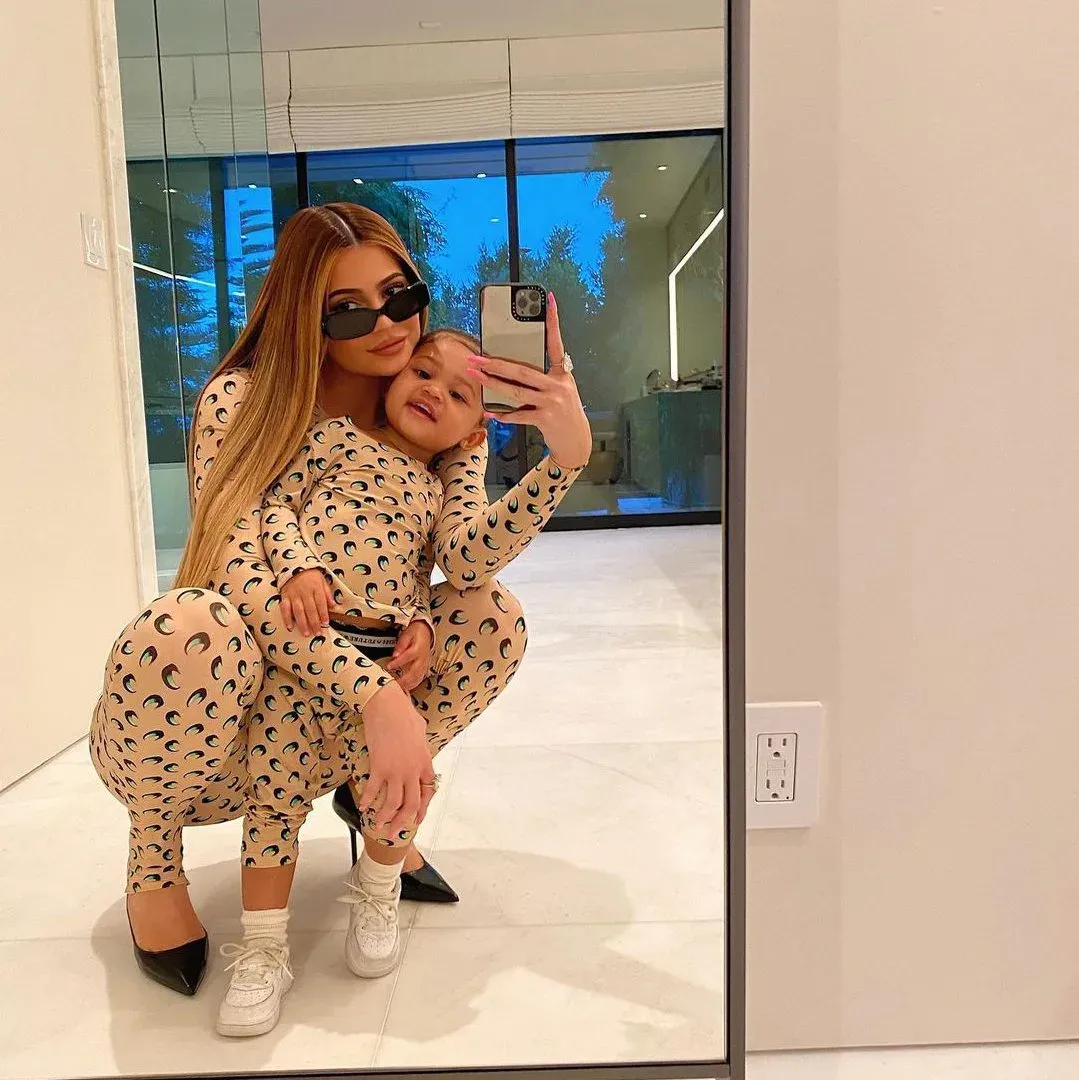 Kylie Jenner dan Stormi