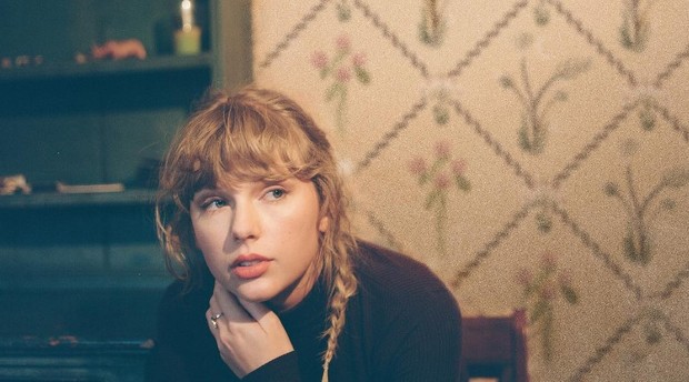 Lagu album midnight sesuai zodiak/foto: instagram.com/taylorswift Labyrinth sangat menggambarkan zodiak Pisces yang sering tidak tahu dengan kemauannya sendiri.
