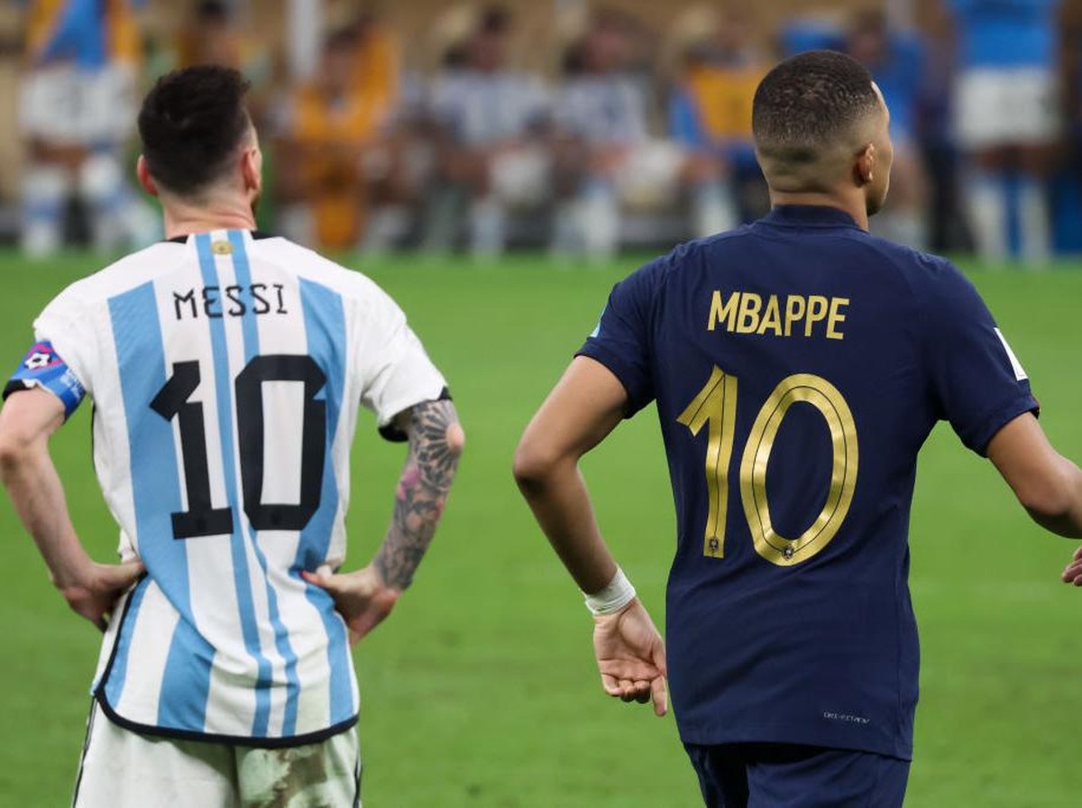 Klylian Mbappe dinilai selevel dengan Lionel Messi. (Foto: Getty Images/Zhizhao Wu)