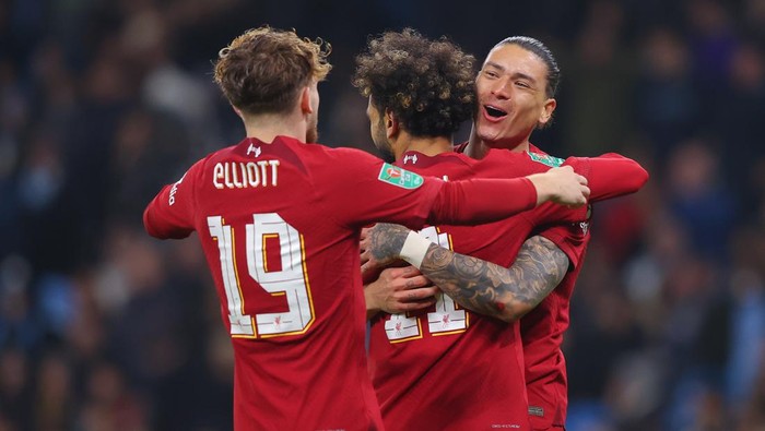 MANCHESTER, ENGLAND - DECEMBER 22: Mohamed Salah of Liverpool celebrates after scoring his sides second goal during the Carabao Cup Fourth Round match between Manchester City and Liverpool at Etihad Stadium on December 22, 2022 in Manchester, England. (Photo by James Gill - Danehouse/Getty Images)