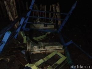 20 Makam Tua Kalsel Diterjang Ombak, Kerangka Manusia Terangkat 20 Makam Tua Kalsel Diterjang Ombak, Kerangka Manusia Terangkat