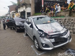 Identitas 6 Pelajar MTsN 1 Kediri Korban Tergencet Mobil-Bus di Gresik