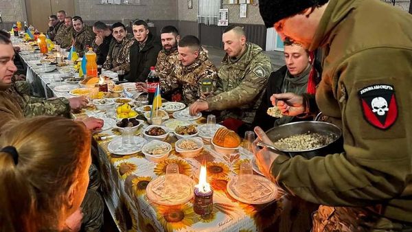 Momen Tentara Ukraina Rayakan Natal di Tempat Rahasia