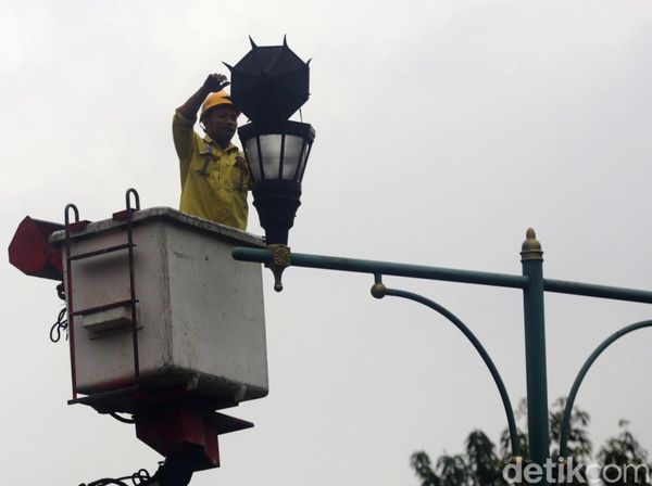 Putus, Lampu Jalan di Kawasan Imam Bonjol Diganti