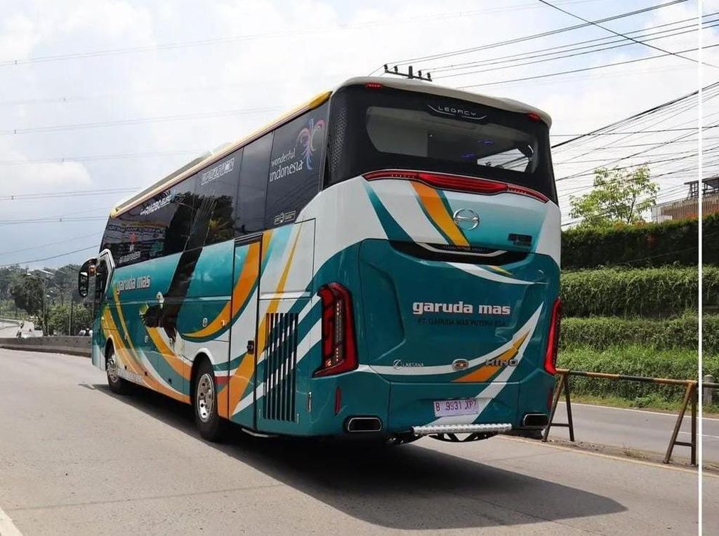 PO Garuda Mas Tambah Dua Bus Baru: Pakai Bodi Laksana, Sasis Hino Euro4 PO Garuda Mas Tambah Dua Bus Baru: Pakai Bodi Laksana, Sasis Hino Euro4