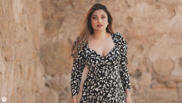 Dear Sarah Azhari, Netizen Indonesia Rindu