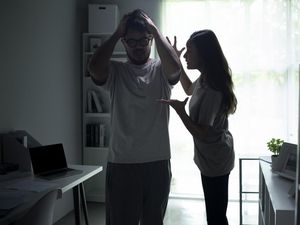 Susis! Dipecat Tahun Lalu, Pria Ini Pura-pura Kerja Gegara Takut Sama Istri Susis! Dipecat Tahun Lalu, Pria Ini Pura-pura Kerja Gegara Takut Sama Istri
