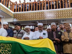 Ustaz Aris Munandar Al Fatah Meninggal Dunia