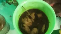 Terlalu Kreatif, 10 Pedagang Makanan Ini Punya Wadah yang Nyeleneh