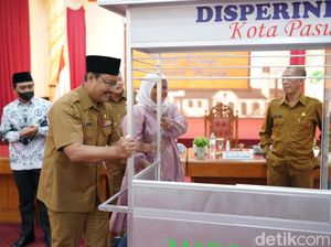 Alun-alun Kota Pasuruan Segera Rampung, Gus Ipul Bagikan Gerobak untuk PKL Alun-alun Kota Pasuruan Segera Rampung, Gus Ipul Bagikan Gerobak untuk PKL