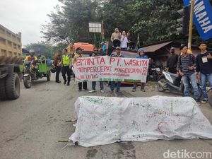 Protes Jalan Rusak, Mahasiswa Bawa Keranda di Asahan: Sudah Banyak Korban!