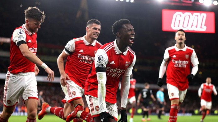LONDON, ENGLAND - DECEMBER 26: Eddie Nketiah of Arsenel celebrates after scoring his sides third goal during the Premier League match between Arsenal FC and West Ham United at Emirates Stadium on December 26, 2022 in London, England. (Photo by Alex Pantling/Getty Images)