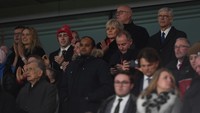 Wenger ikut berperan dalam finansial pembangunan Emirates Stadium. The Professor berkontribusi lewat penjualan dan penghematan belanja pemain, plus konsisten mendapatkan uang dengan selalu tampil di Liga Champions. (Foto: Arsenal FC via Getty Images/David Price)
