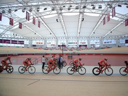 Bernard dan Ayu Akan Tampil di Kejuaraan Balap Sepeda Trek UCI 2023