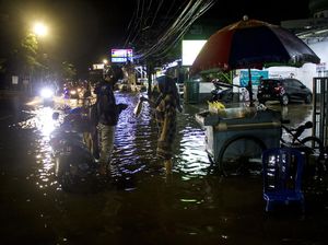 Sudah Tiga Hari Banjir Rob Rendam Banjarmasin