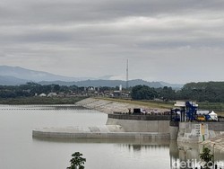 Pesan Jokowi Usai Bendungan Sadawarna Sumedang Diresmikan