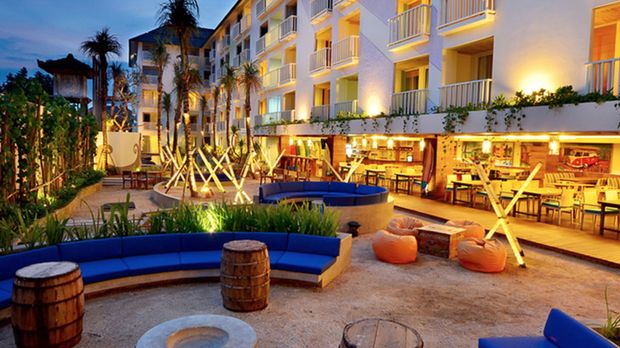 Bliss Surfer Hotel