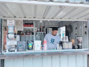 BSI Wujudkan Impian Pedagang Kopi Keliling untuk Punya Kedai Sendiri